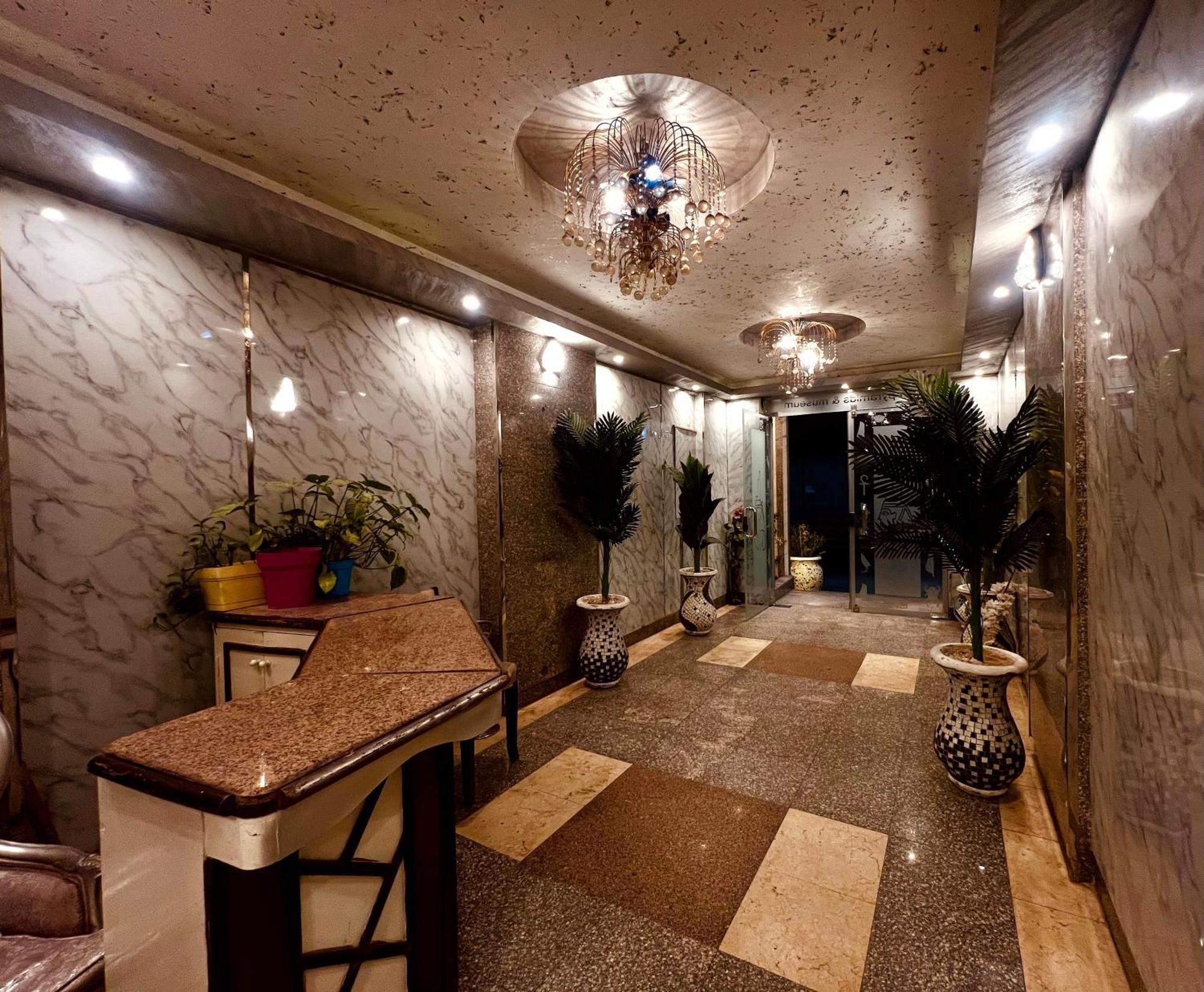 Grand Pyramids In Hotel Giza Exterior photo